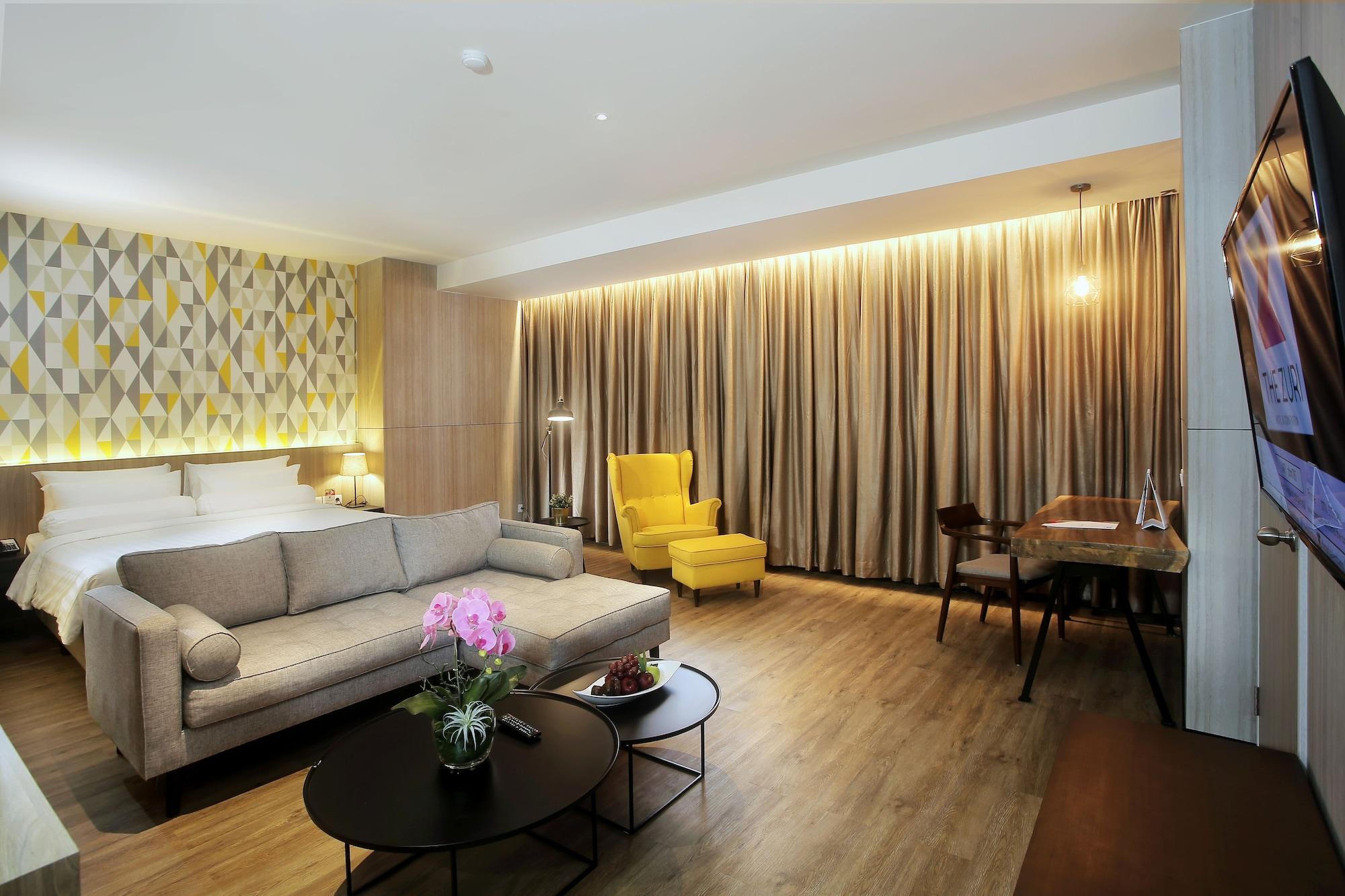 The Zuri Hotel Palembang Esterno foto
